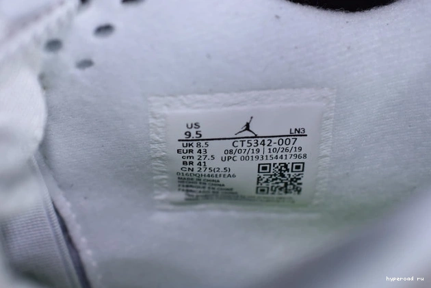Neon CT5342-007 SE Jordan Air 4 0710